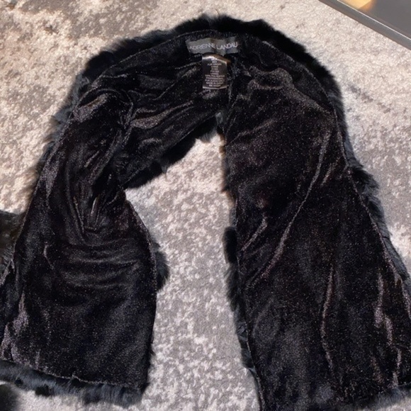 Fur Luxury set  Fur Vest & Scarf black
Adrienne Landau NWOT - Picture 14 of 15